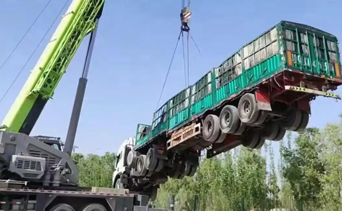 肃北道路脱困救援案例
